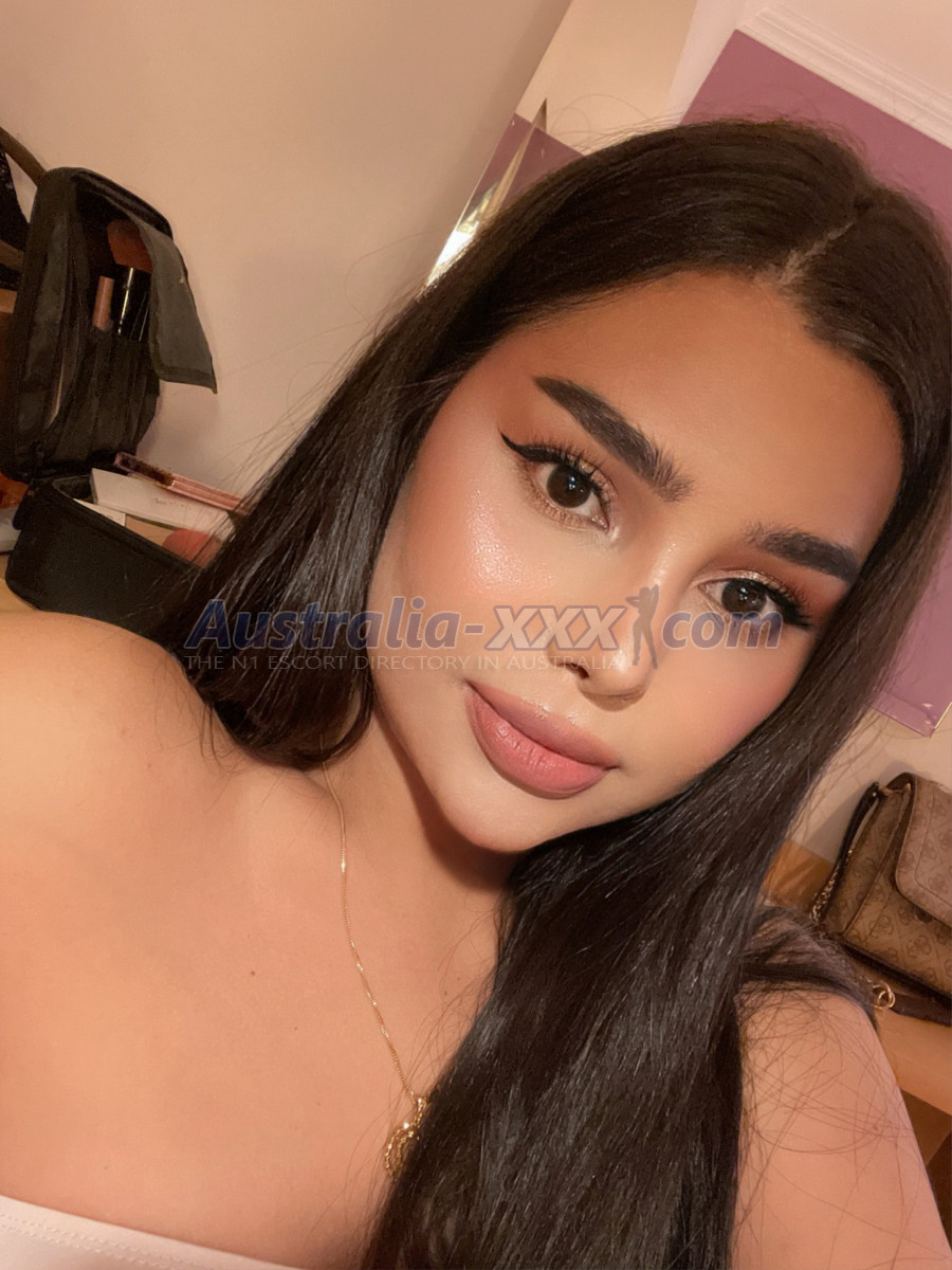 Cristina Independent - 690